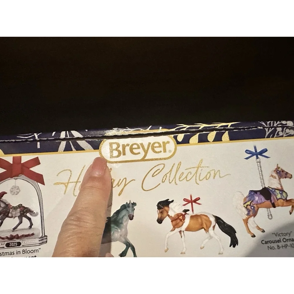 Breyer - 2025 Holiday Horse - 